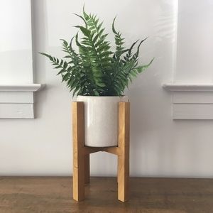 Fake plant + plant holder